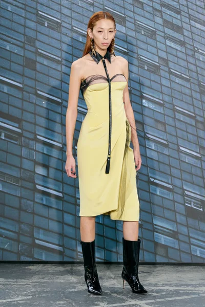 Look 62